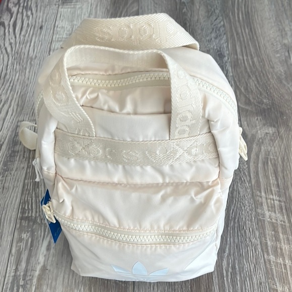 Adidas Cream Textured Backpack with Layered Design - Picture 1 of 9